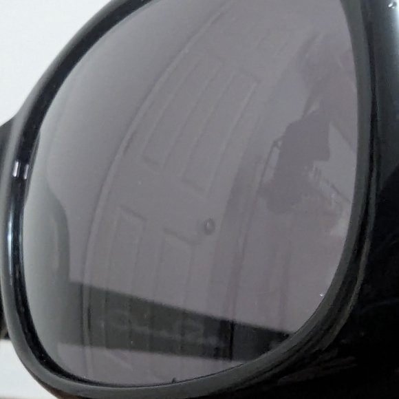 Oscar de la Renta black plastic oval sunglasses - Picture 4 of 10